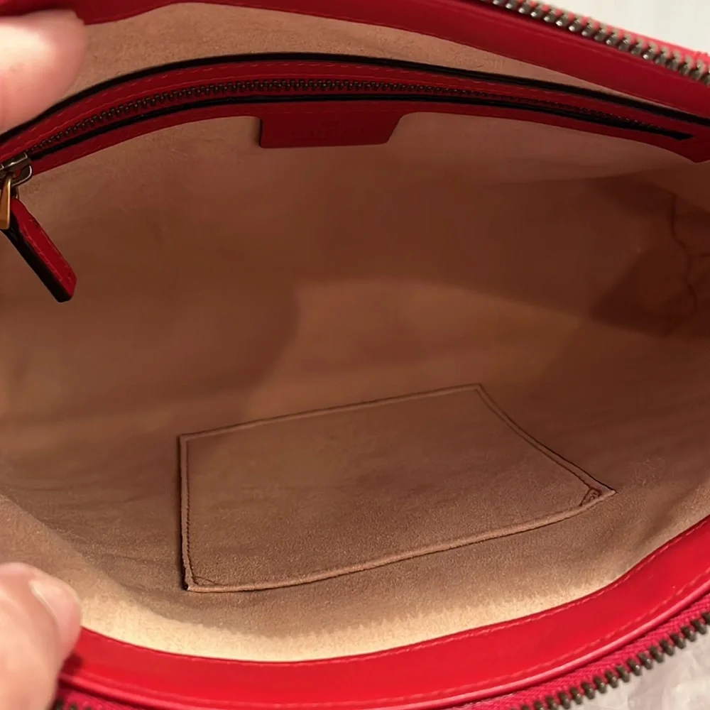 Gucci Matelasse shoulder bag - Picture 8 of 15